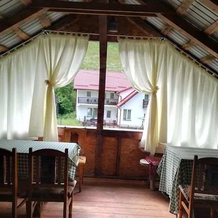 Casuta De Langa Padure Hotel Moeciu De Sus Buitenkant foto