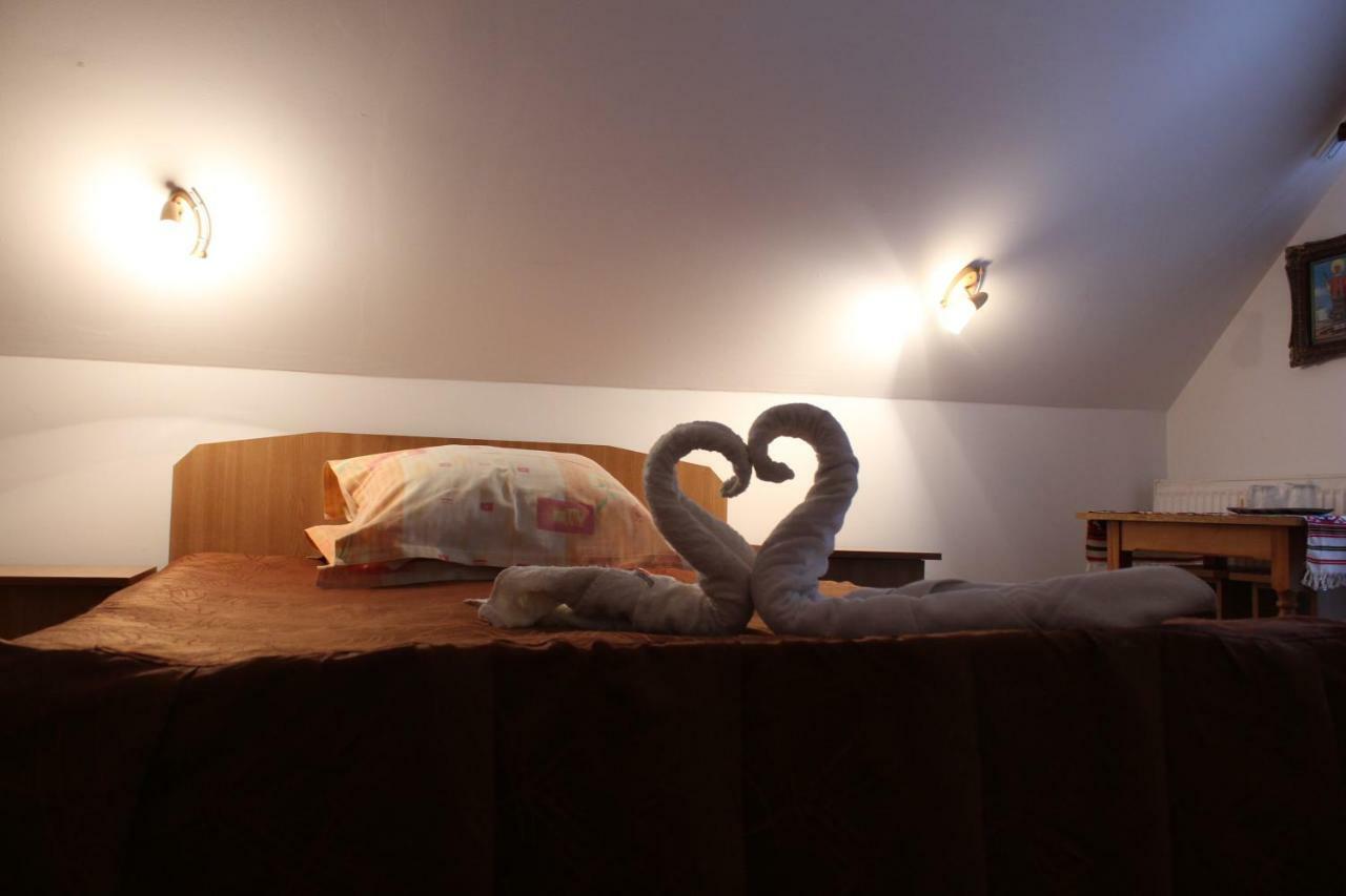 Casuta De Langa Padure Hotel Moeciu De Sus Buitenkant foto
