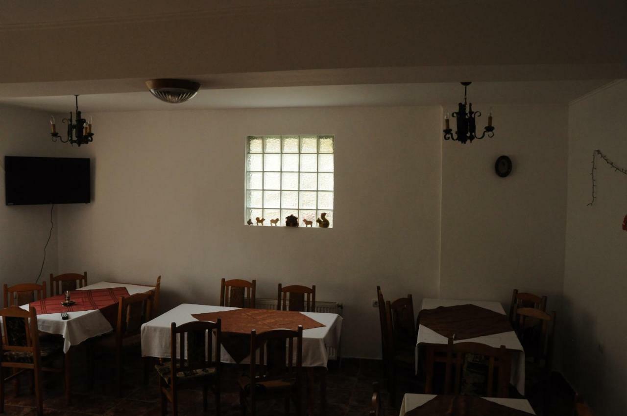 Casuta De Langa Padure Hotel Moeciu De Sus Buitenkant foto